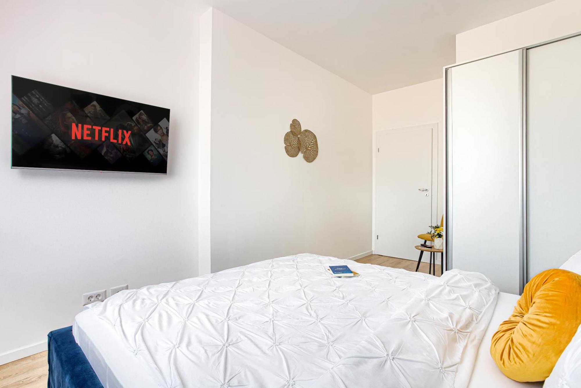 Ari Navy Apartment - High-End Residence อาราด ภายนอก รูปภาพ
