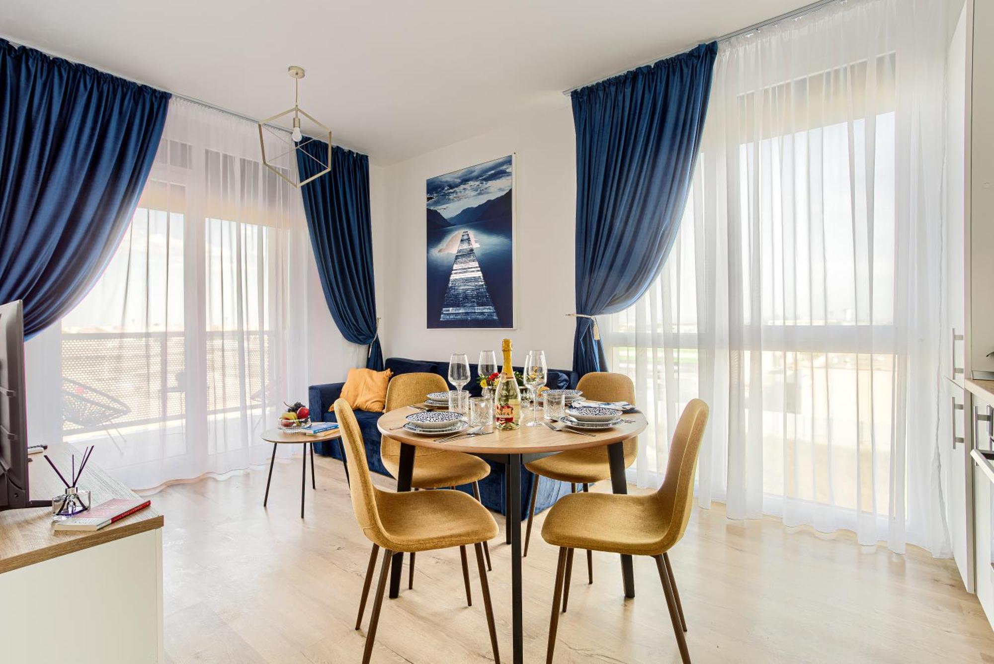 Ari Navy Apartment - High-End Residence อาราด ภายนอก รูปภาพ