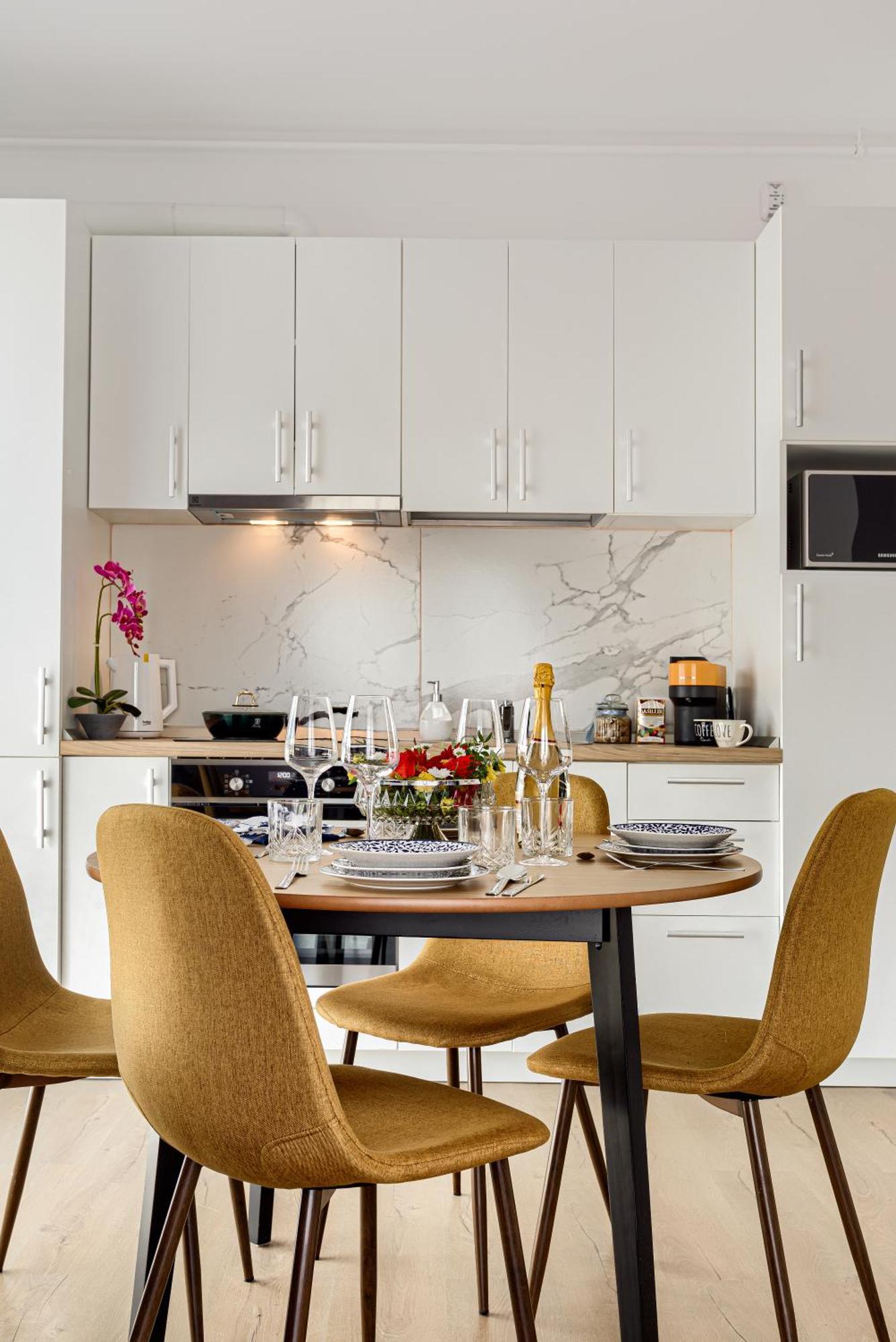 Ari Navy Apartment - High-End Residence อาราด ภายนอก รูปภาพ